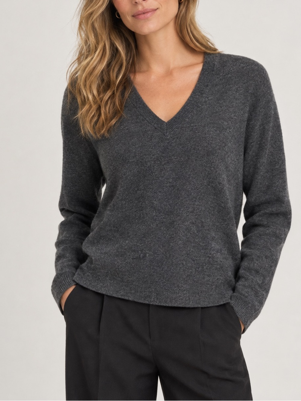100% Cashmere Ann Taylor V Neck Sweater Charcoal Grey Minimalist Preppy Luxury